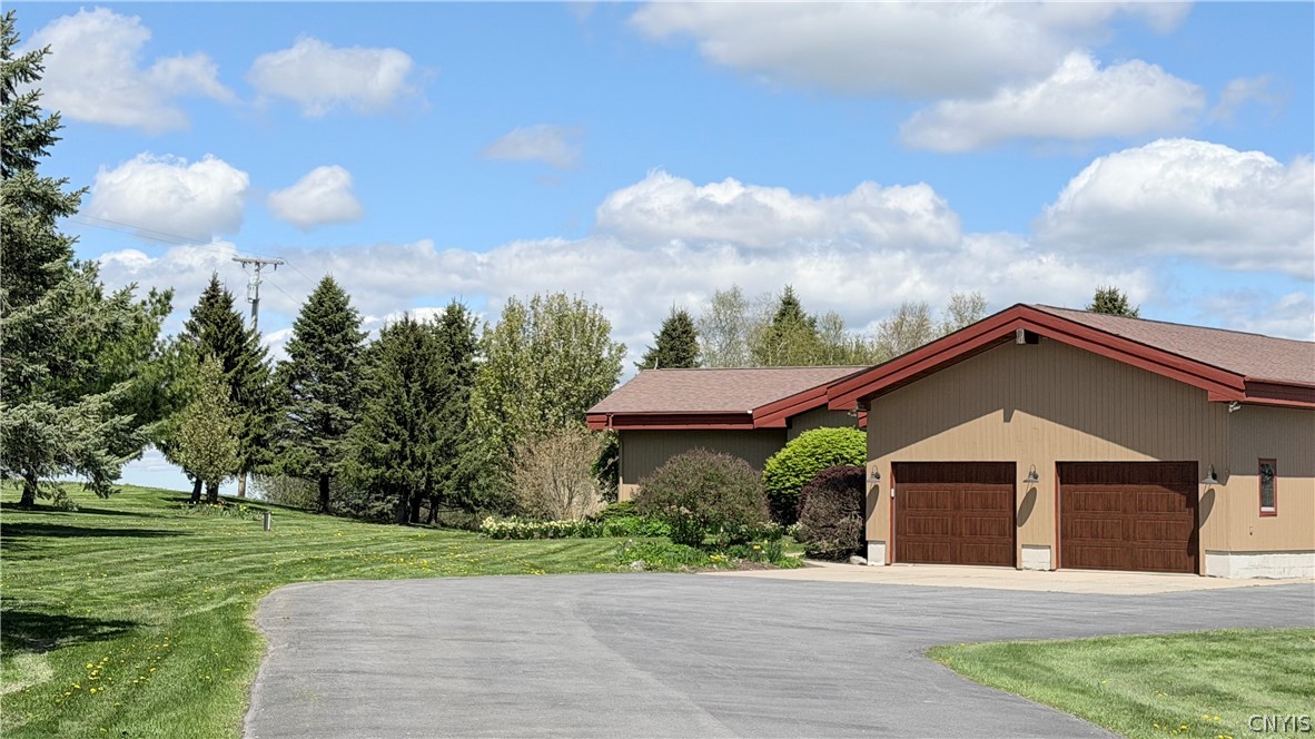 5601 Mack Road Niles, NY 13152 - Photo 3 of 50