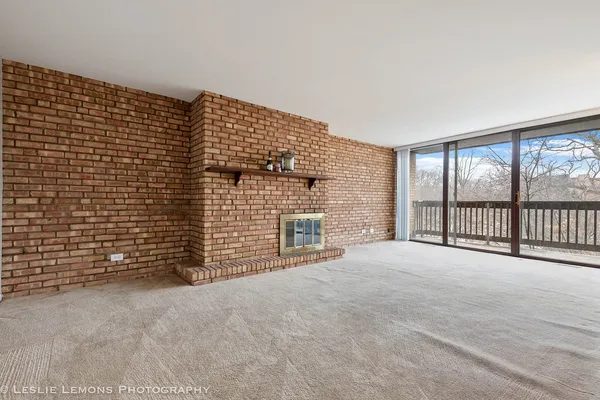 $1,789 | 5700 Hillcrest Lane, Unit 3G, Lisle, IL 60532