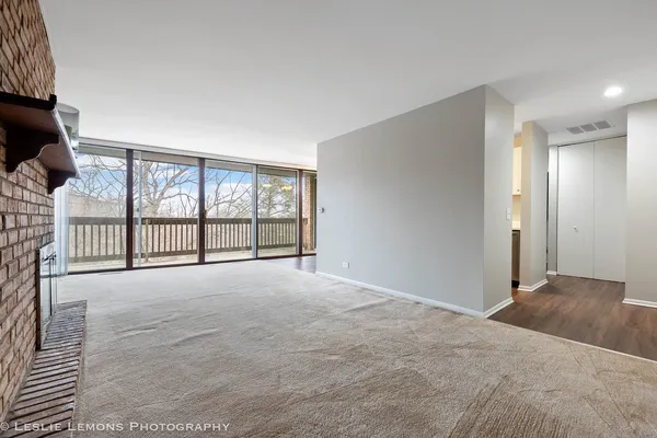 $1,789 | 5700 Hillcrest Lane, Unit 3G, Lisle, IL 60532