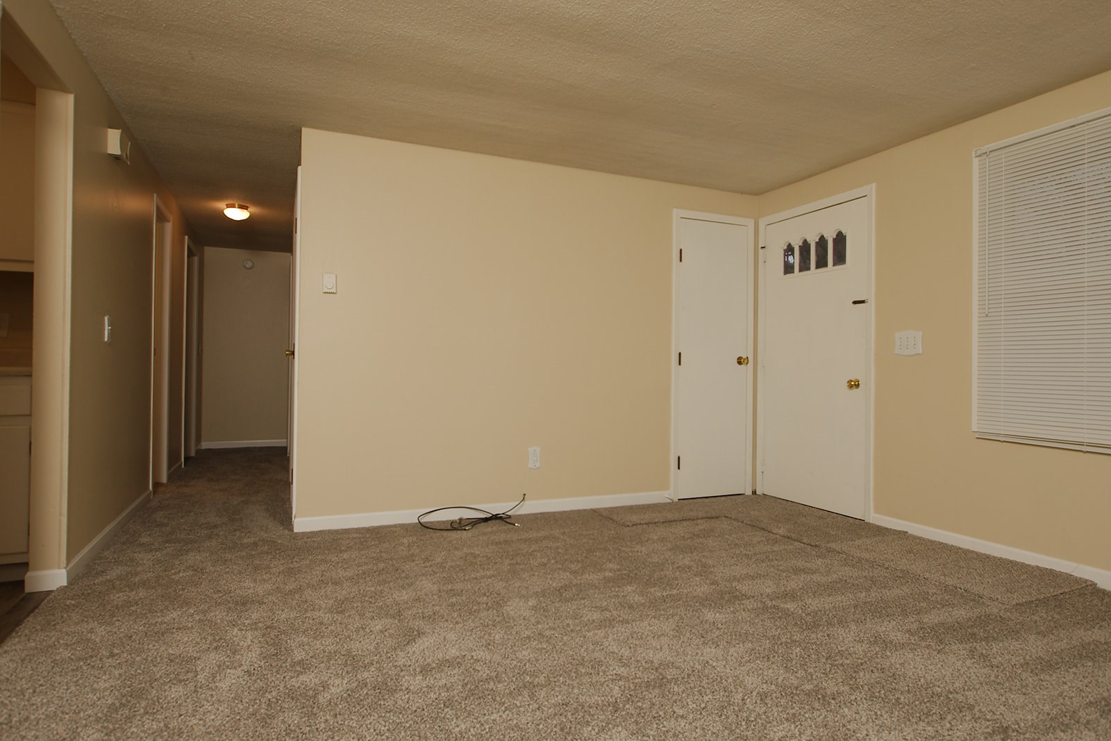 2915 Sand Point Road Fort Wayne, IN 46809 - Photo 4 of 10