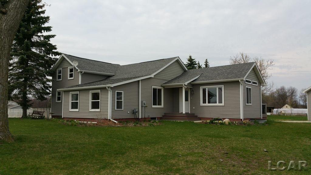 2605 East Valley Road Adrian, MI 49221 - Photo 1 of 25 31320265.JPG
