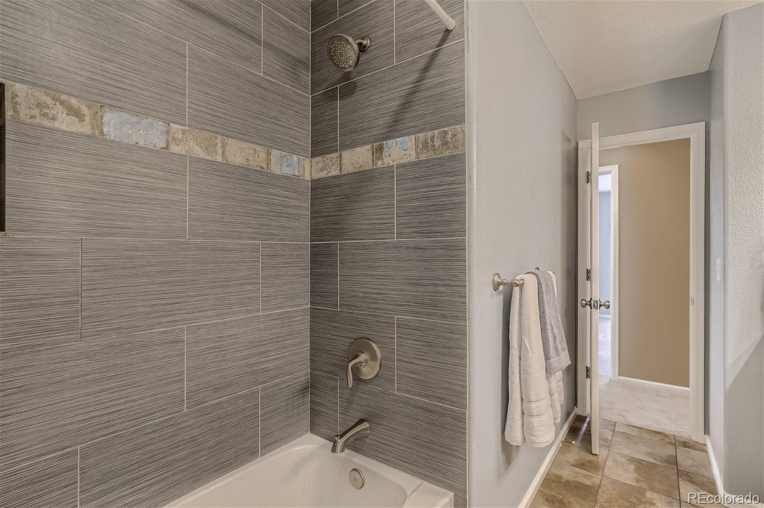 9946 Silver Maple Road Highlands Ranch, CO 80129 - Photo 26 of 40 Gallery Image 26