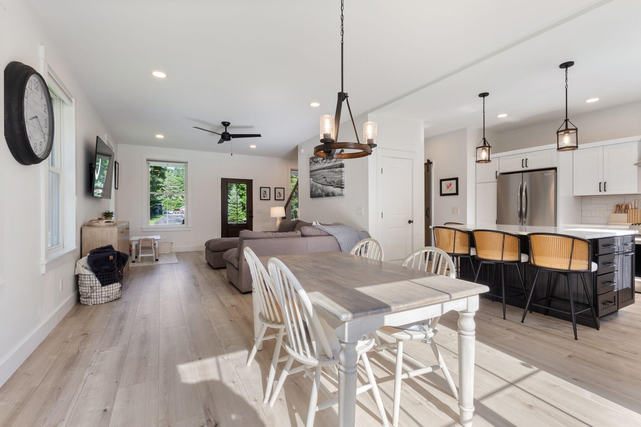 161 2 Rod Road Scarborough, ME 04074 - Photo 6 of 43 161_Two_Rod_Rd_029