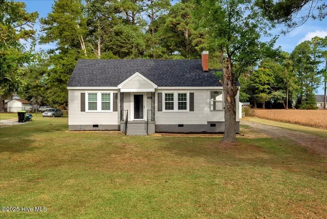$210,000 | 211 West Central Street, Seaboard, NC 27876