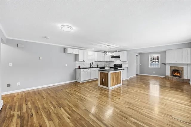 $849,900 | 11 Hadley Street, South Hadley, MA 01075