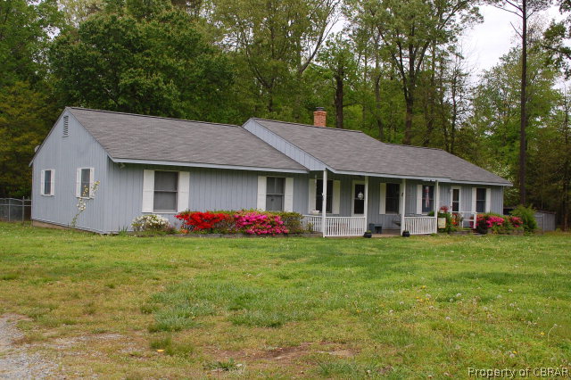 208 Regent Road Hartfield, VA 23071 - Photo 3 of 16 Gallery Image 3