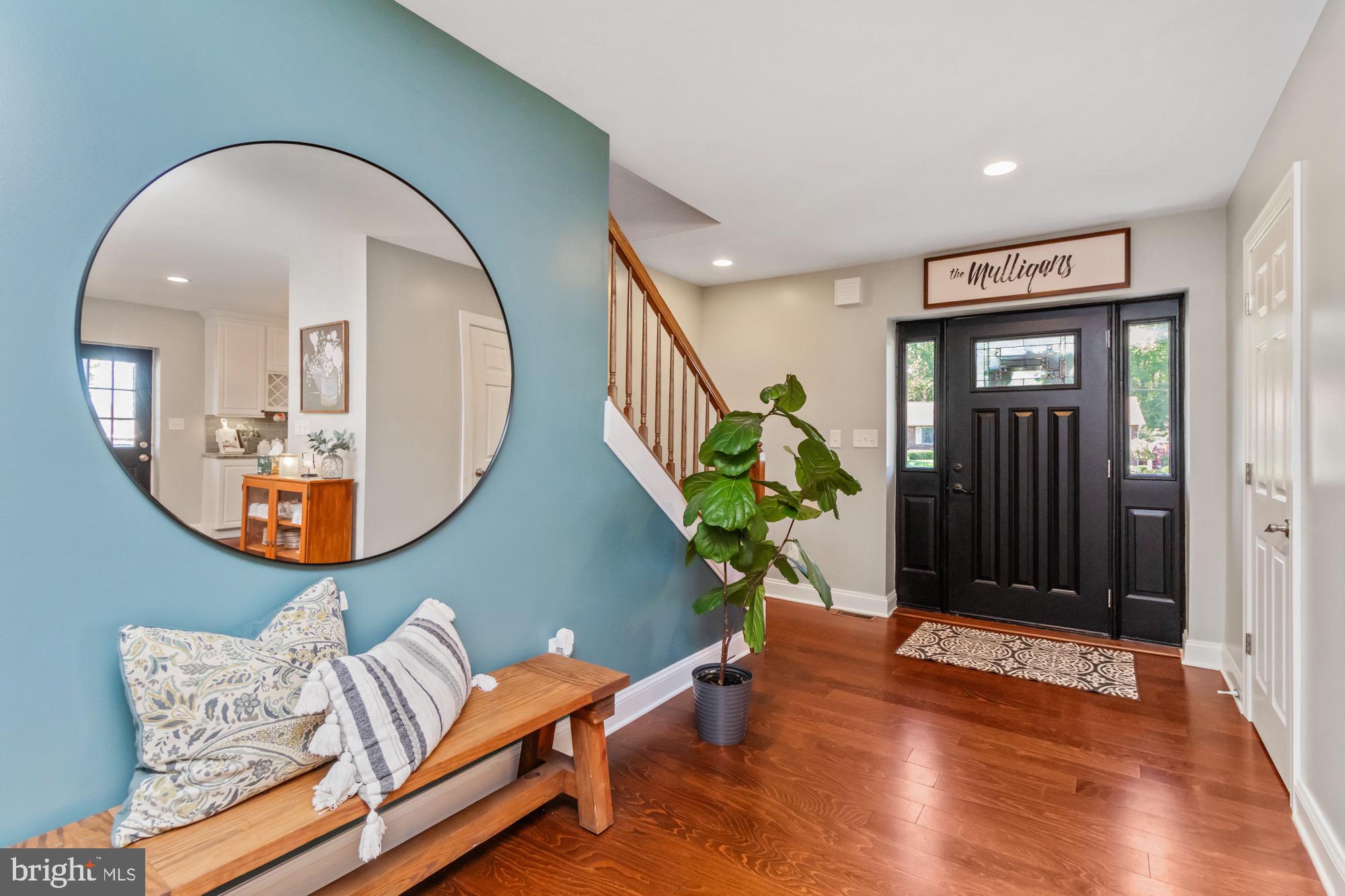 6900 Yale Road Middle River, MD 21220 - Photo 7 of 64 Entry foyer