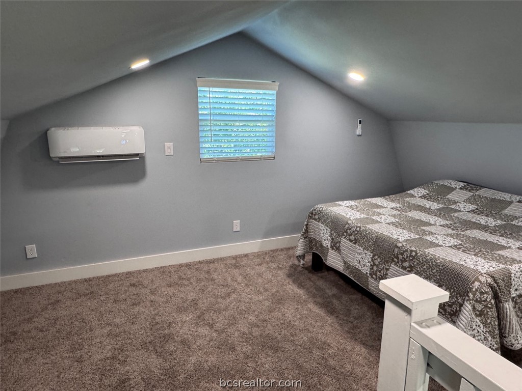 3454 Co Road Marquez, TX 77865 - Photo 25 of 35 a bedroom with a bed and a window