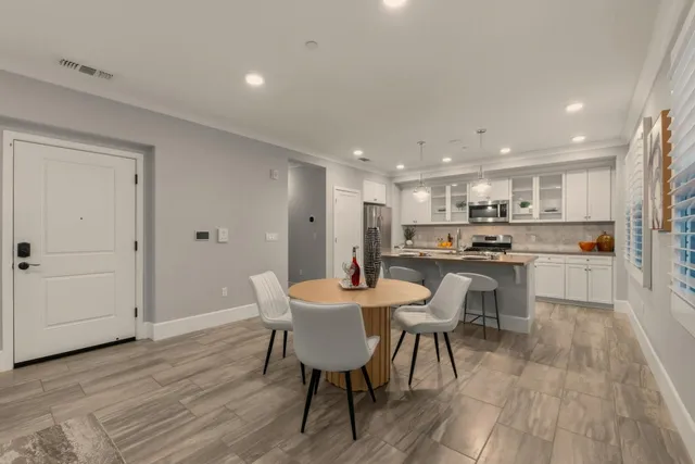 $1,089,888 | 1057 Foxglove Place, Unit 202, San Jose, CA 95131