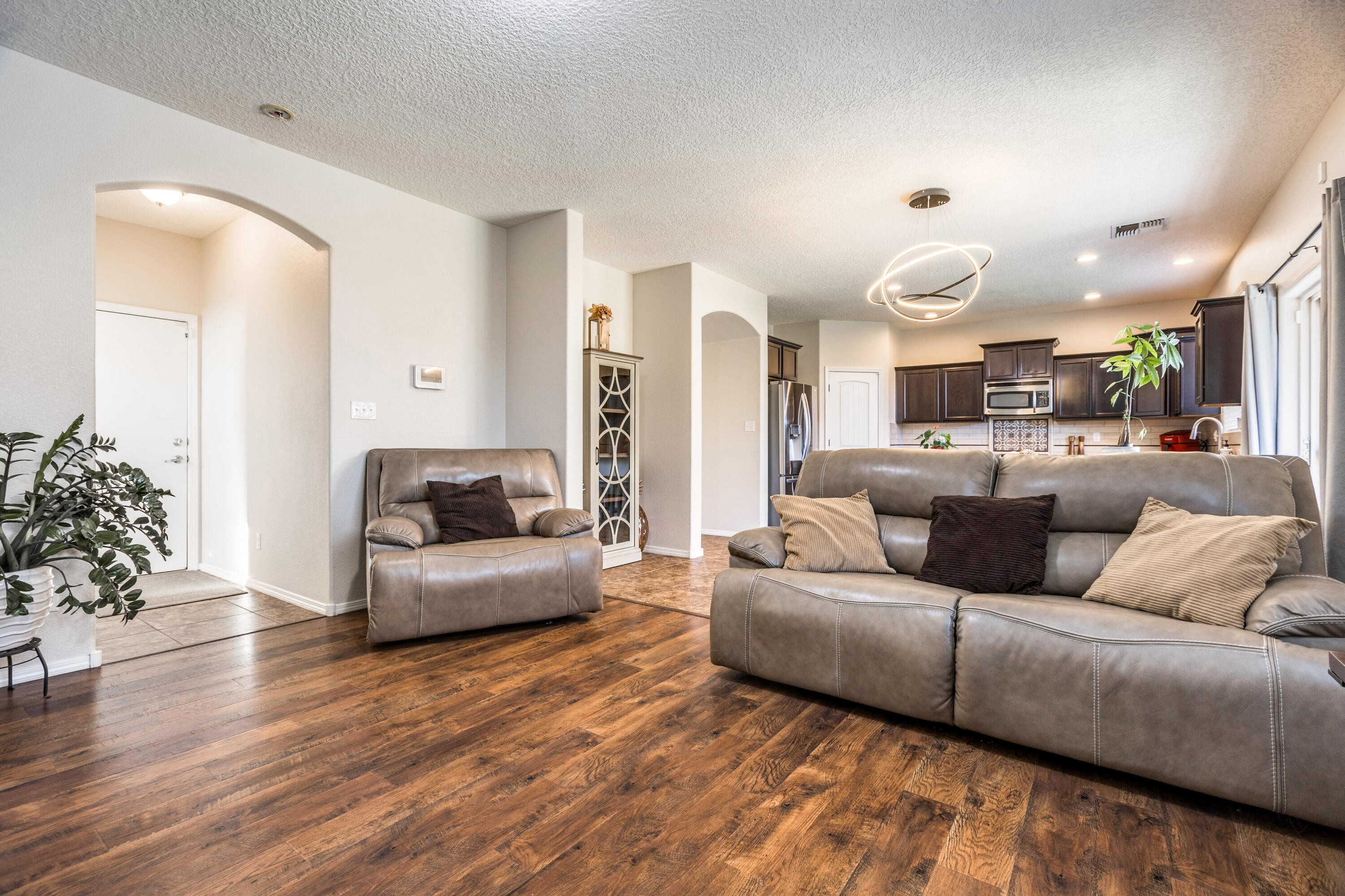 2706 Camacho Road Southeast Rio Rancho, NM 87124 - Photo 14 of 45 Gallery Image 14