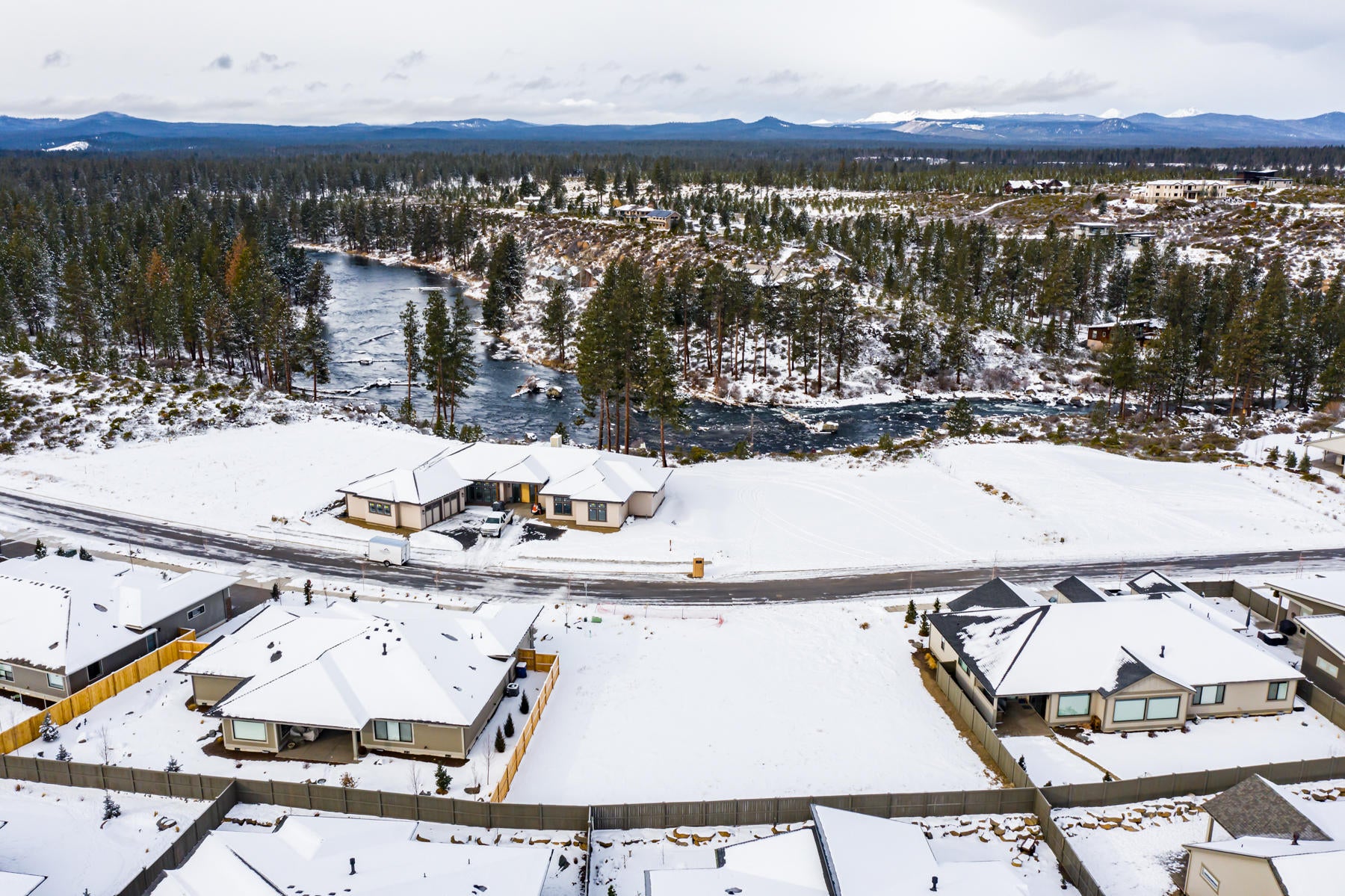 60872 River Rim Drive Bend, OR 97702 - Photo 11 of 16 DJI_0185