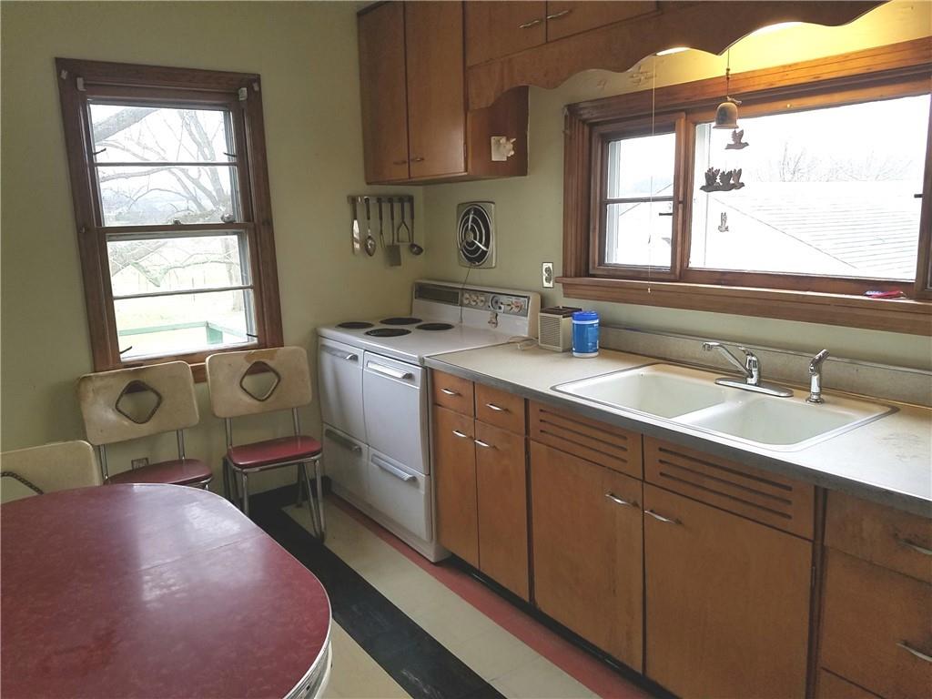824 Hecla Road Mount Pleasant, PA 15666 - Photo 6 of 13 Gallery Image 6