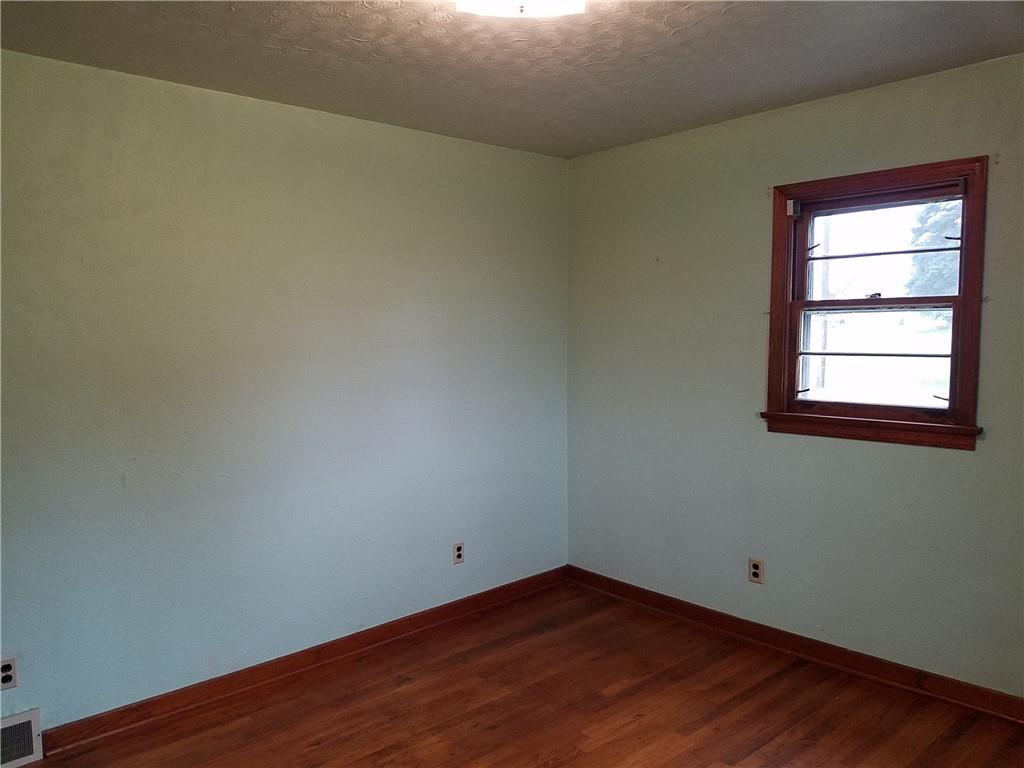 824 Hecla Road Mount Pleasant, PA 15666 - Photo 10 of 13 Gallery Image 10