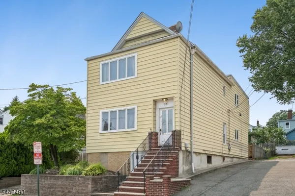 $750,000 | 35 Longview Street, West Orange, NJ 07052