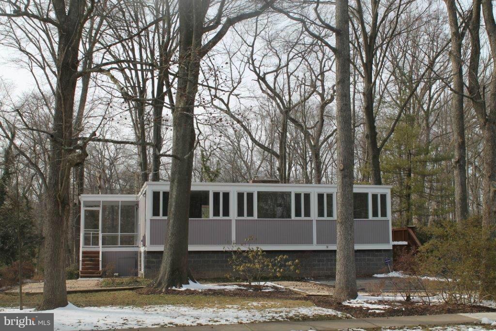 7700 Elba Road Alexandria, VA 22306 - Photo 1 of 13 Exterior (Front)