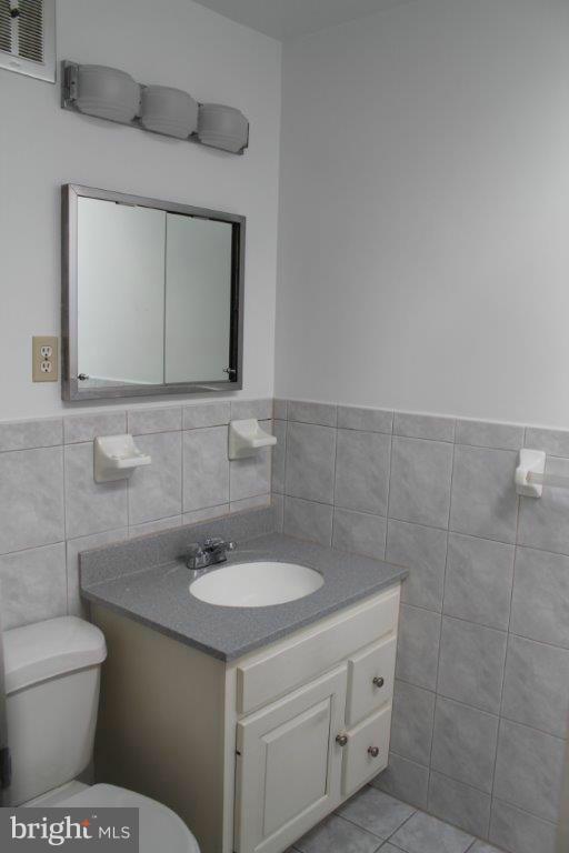 7700 Elba Road Alexandria, VA 22306 - Photo 6 of 13 Bath