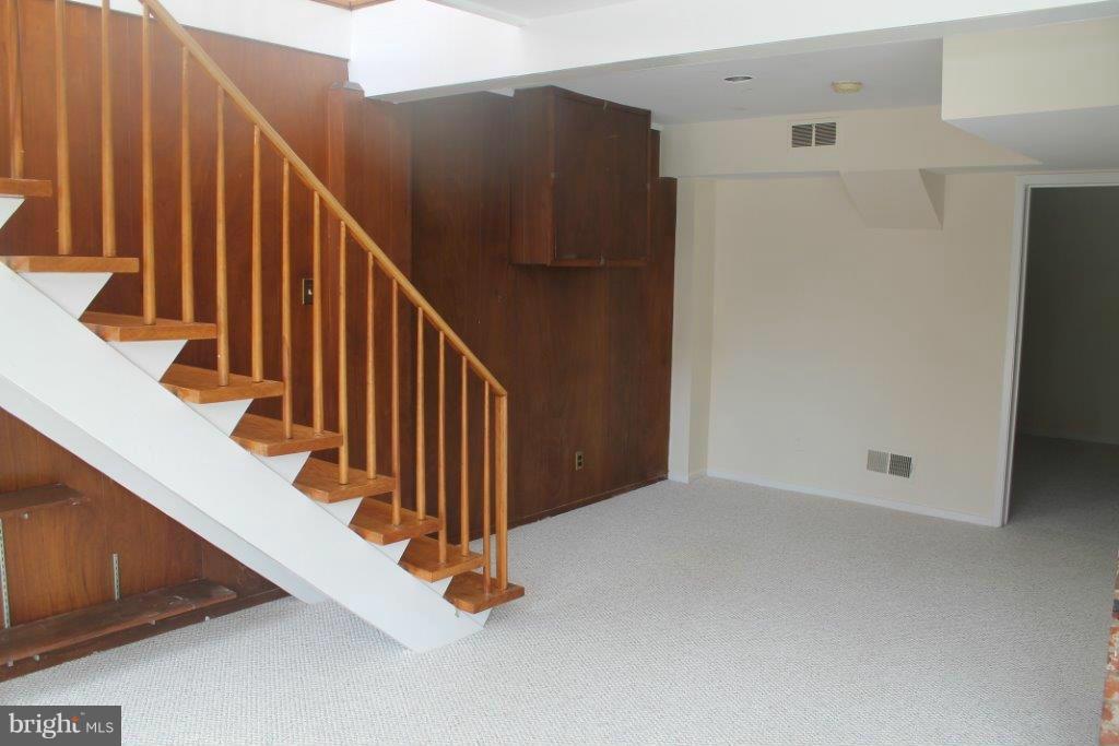 7700 Elba Road Alexandria, VA 22306 - Photo 10 of 13 Interior (General)