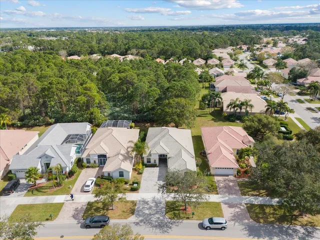 $780,000 | 623 Southwest Lake Charles Circle, Port St. Lucie, FL 34986