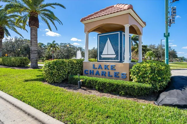 $780,000 | 623 Southwest Lake Charles Circle, Port St. Lucie, FL 34986