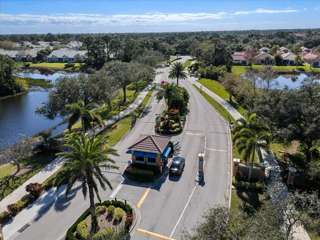 $780,000 | 623 Southwest Lake Charles Circle, Port St. Lucie, FL 34986