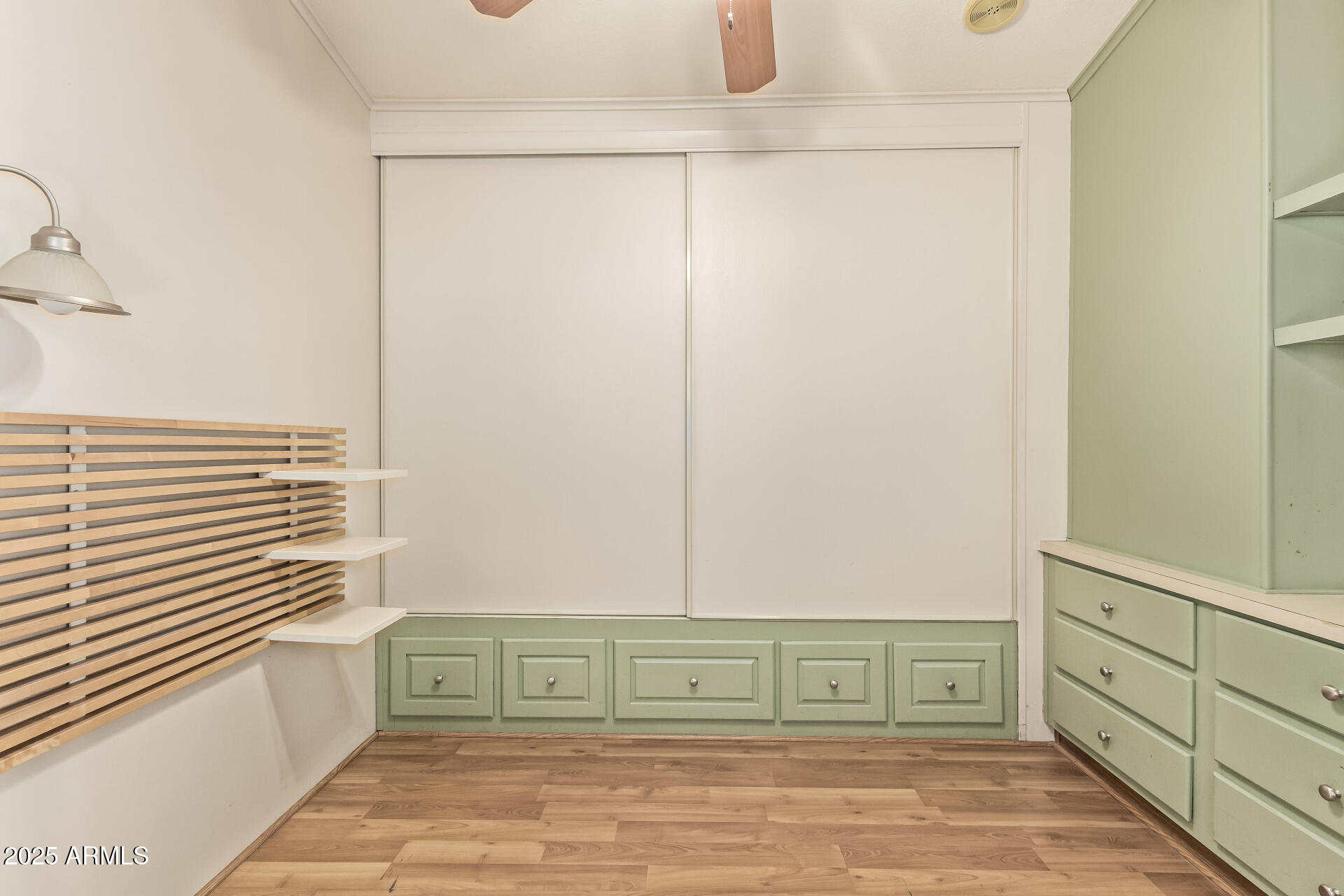 111 South Greenfield Road, Unit 647 Mesa, AZ 85206 - Photo 16 of 29 a view of a wooden door