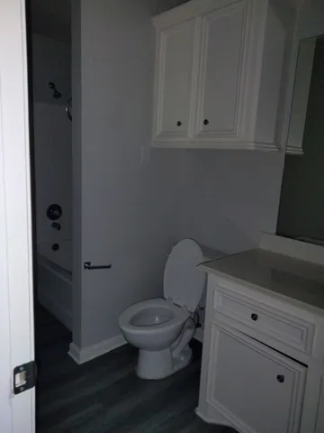 a bathroom with a toilet