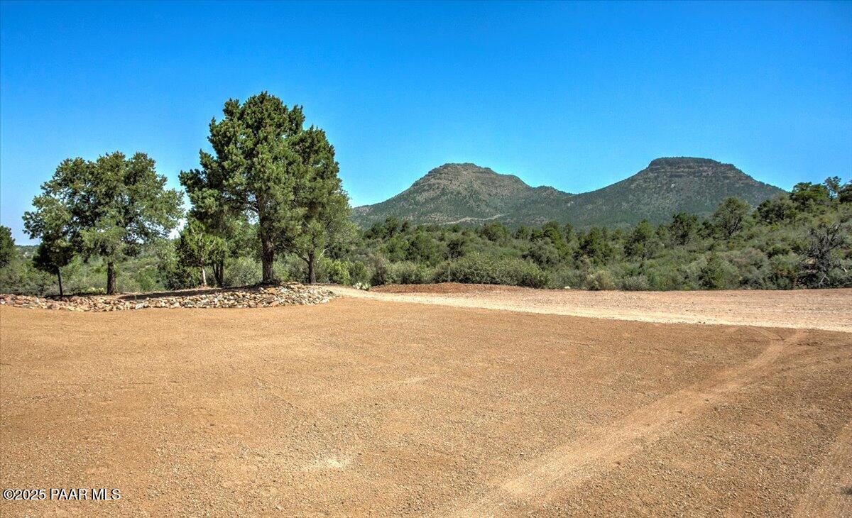 8760 North Yeager Mine Road Dewey, AZ 86327 - Photo 29 of 39 24-Front View