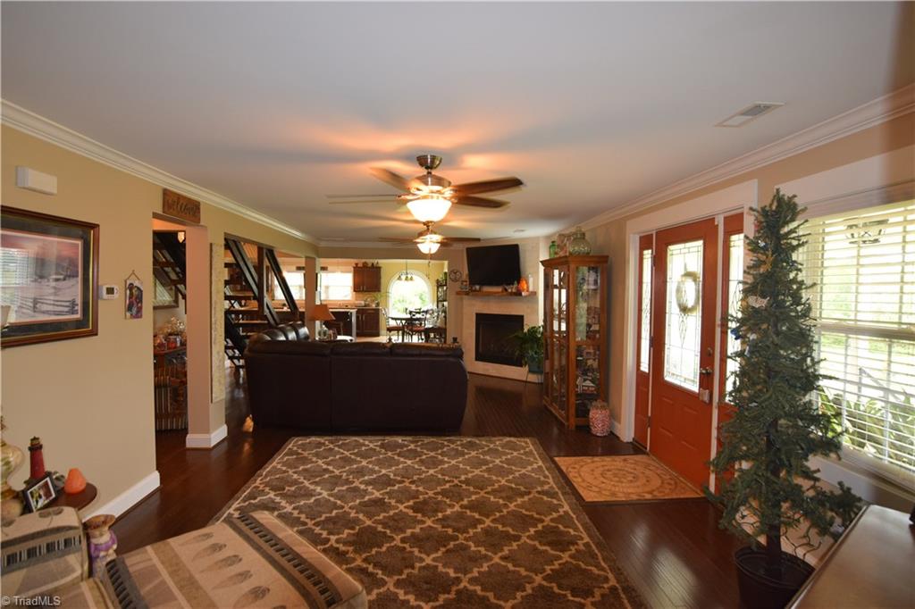 671 Tom Hunter Road Pilot Mountain, NC 27041 - Photo 11 of 19 Gallery Image 11