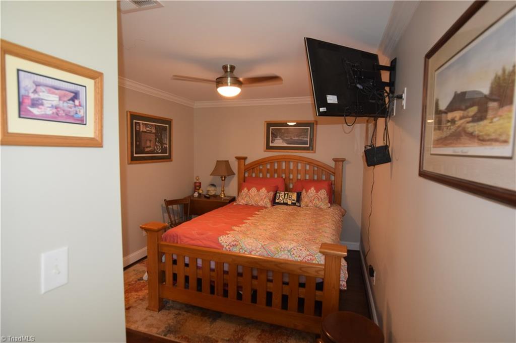 671 Tom Hunter Road Pilot Mountain, NC 27041 - Photo 12 of 19 Gallery Image 12