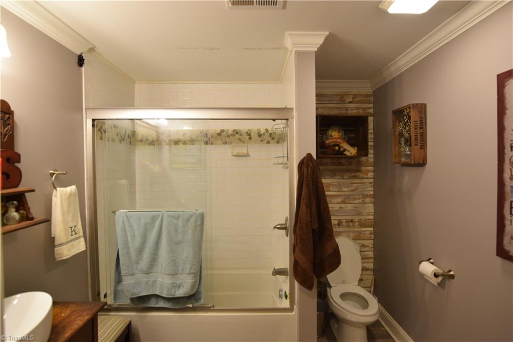671 Tom Hunter Road Pilot Mountain, NC 27041 - Photo 13 of 19 Gallery Image 13
