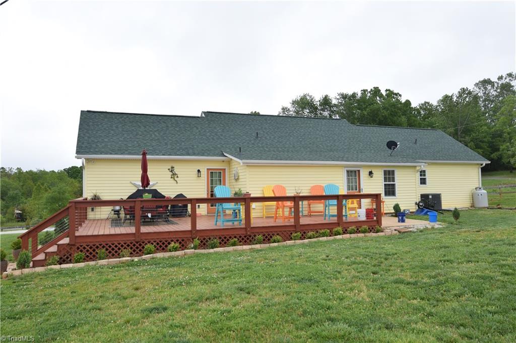 671 Tom Hunter Road Pilot Mountain, NC 27041 - Photo 18 of 19 Gallery Image 18