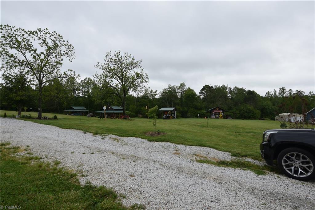 671 Tom Hunter Road Pilot Mountain, NC 27041 - Photo 6 of 19 Gallery Image 6