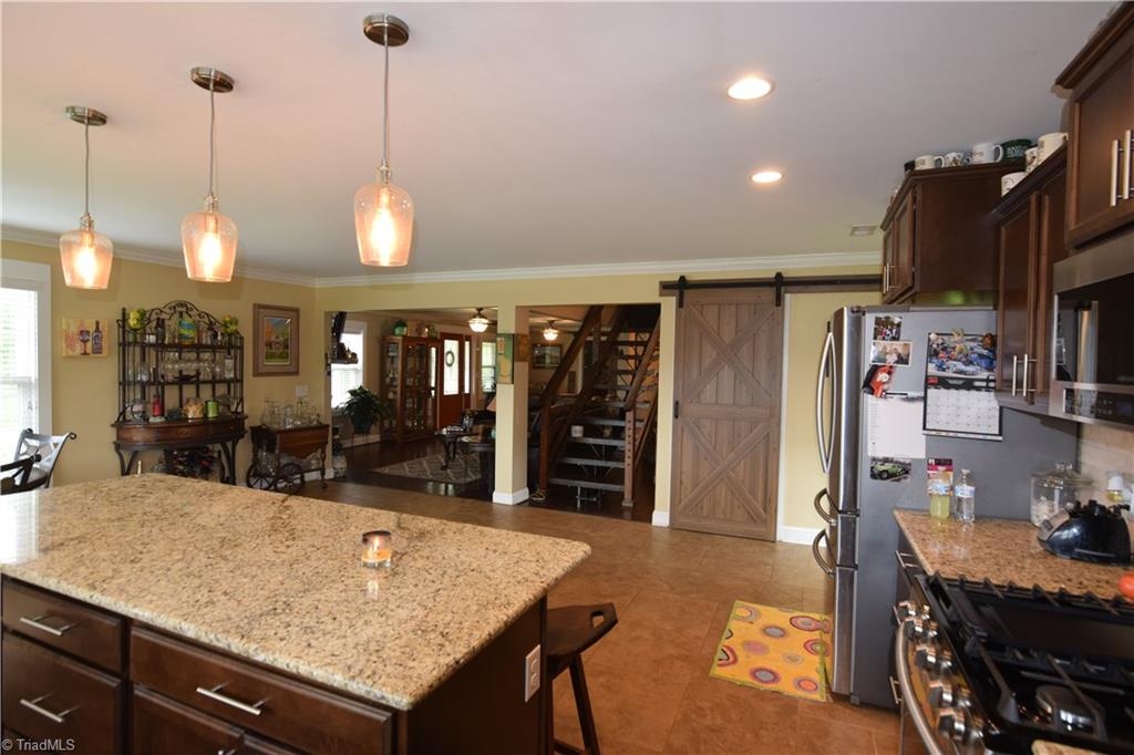 671 Tom Hunter Road Pilot Mountain, NC 27041 - Photo 8 of 19 Gallery Image 8