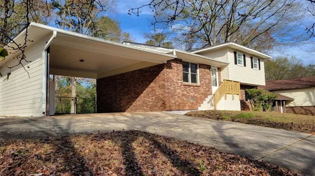 $239,000 | 1590 Flicker Road, Hampton, GA 30228