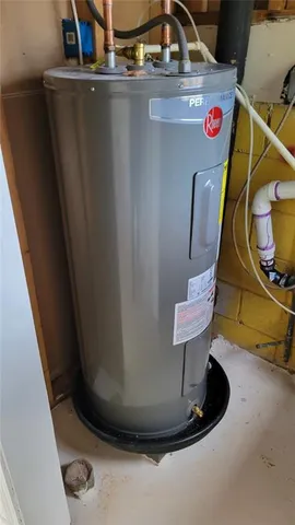 $239,000 | 1590 Flicker Road, Hampton, GA 30228