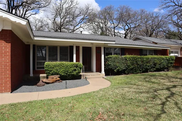 $360,000 | 712 Joanna Drive, Hurst, TX 76053