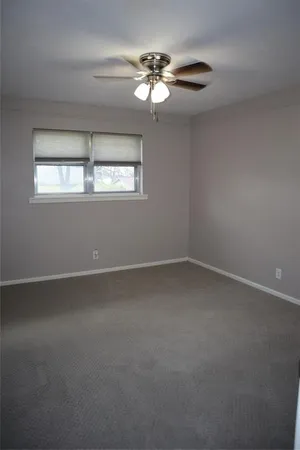 a view of empty room with window