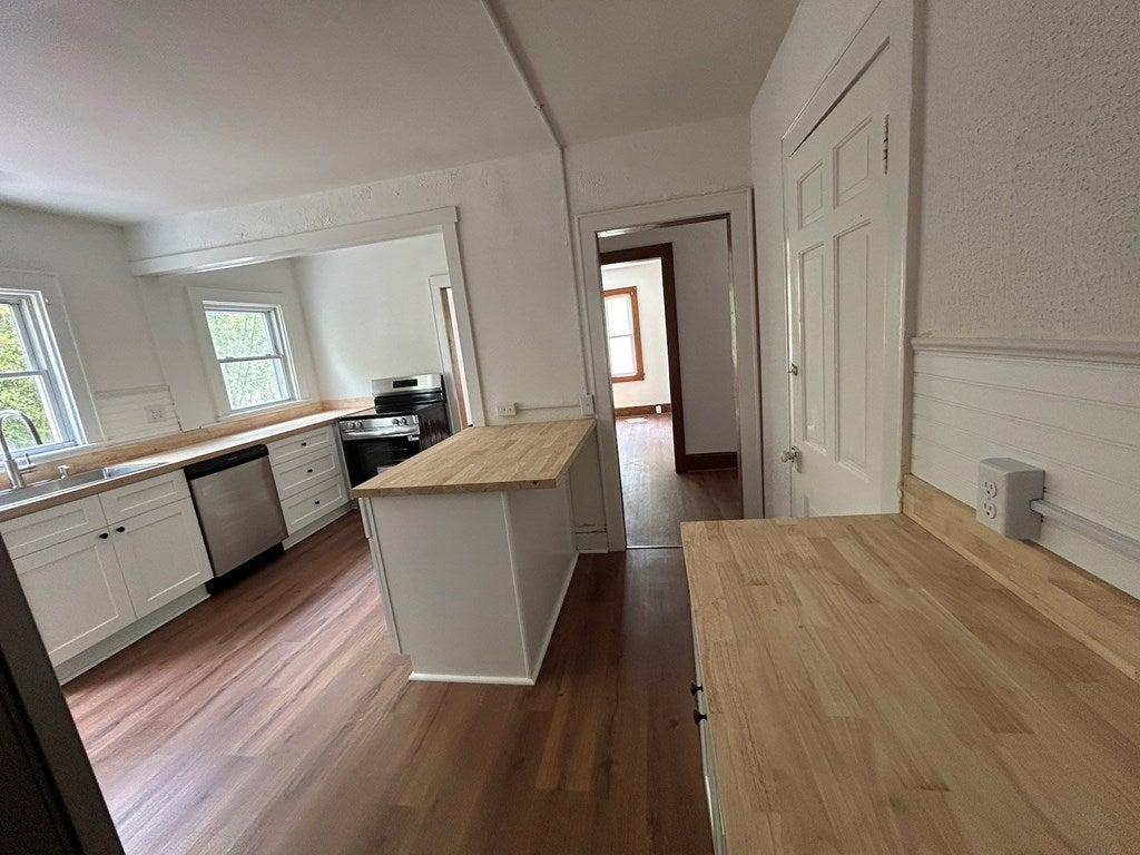 1363 Beaver Dam Road Independence, VA 24348 - Photo 15 of 39 Gallery Image 15