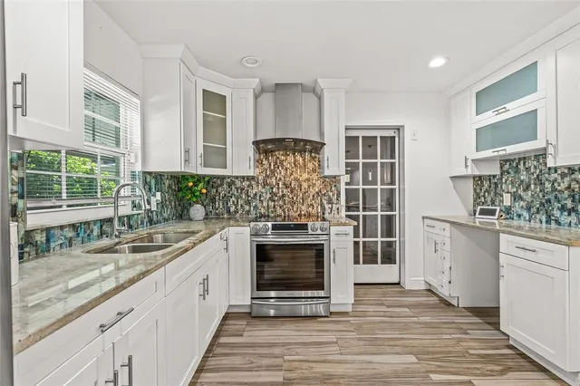 $359,000 | 5003 Presidential Street, Seffner, FL 33584