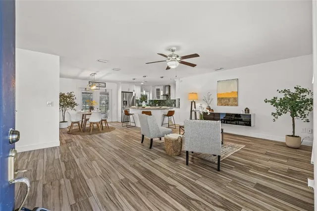 $359,000 | 5003 Presidential Street, Seffner, FL 33584