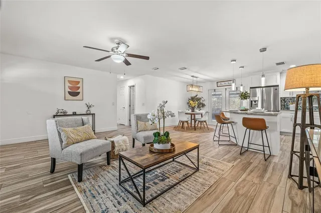 $359,000 | 5003 Presidential Street, Seffner, FL 33584