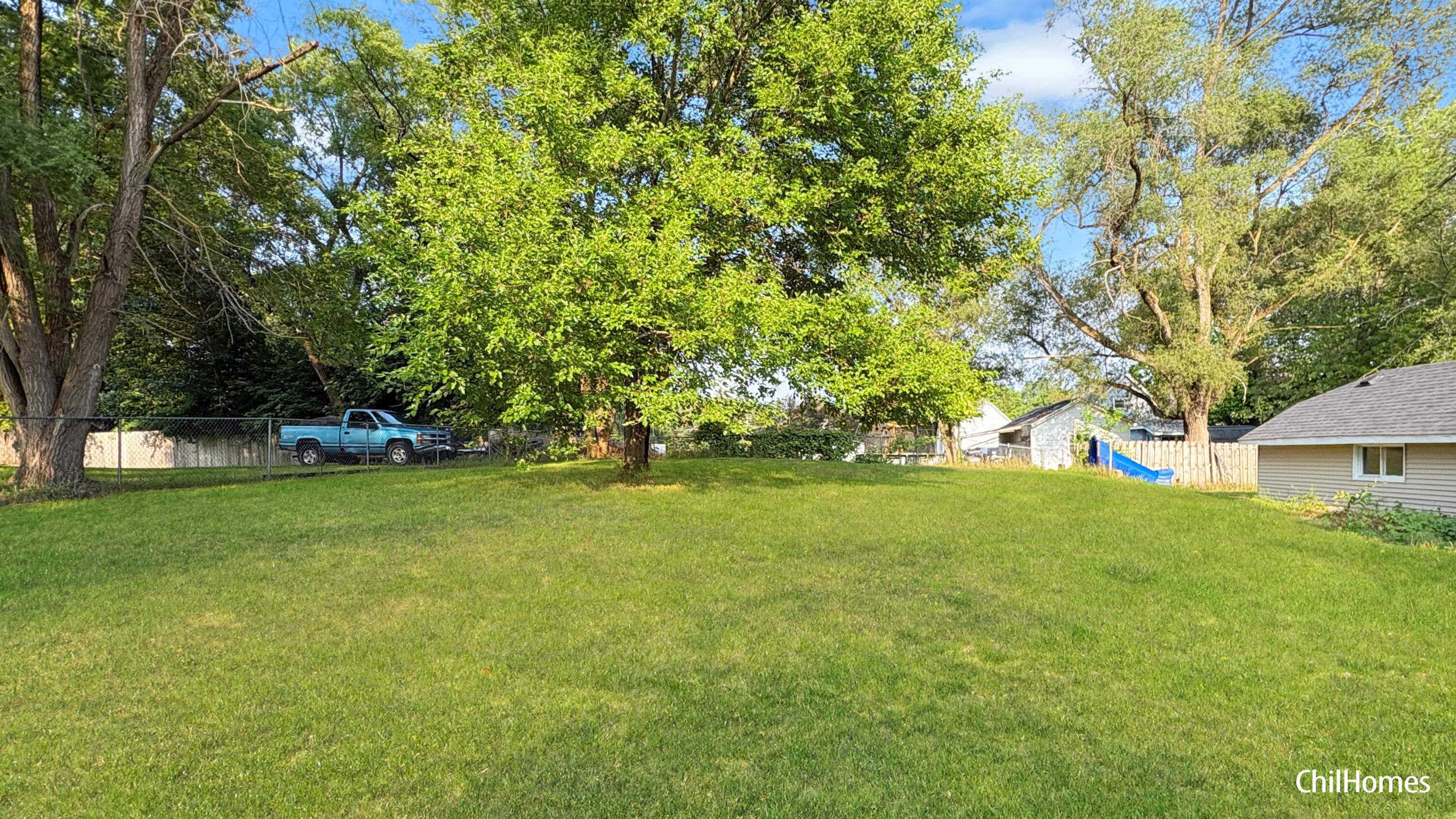 716 Root Street Belding, MI 48809 - Photo 40 of 42 Yard