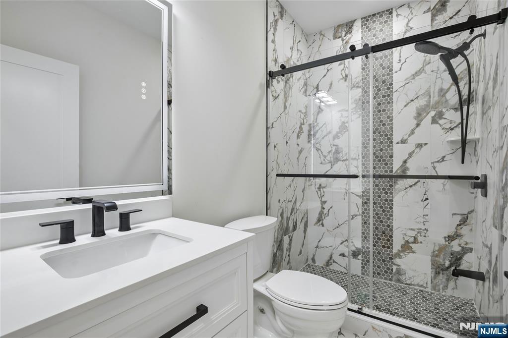 318 East Halsey Road Parsippany, NJ 07054 - Photo 29 of 38