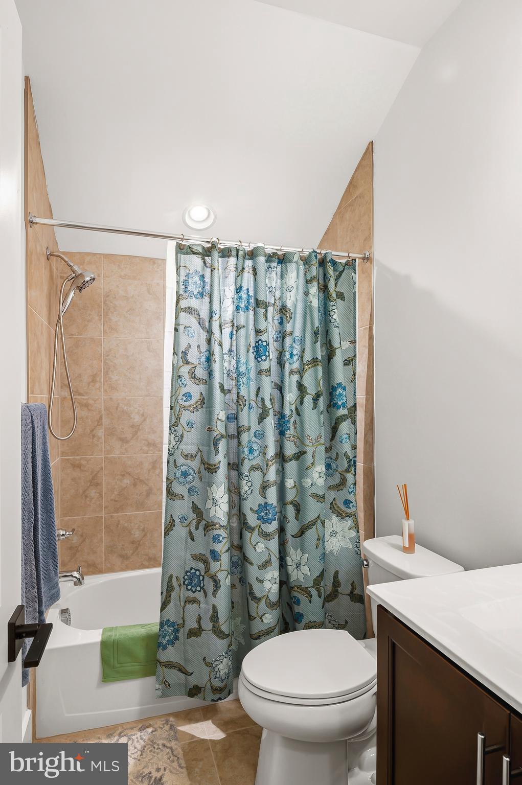 102 Woolgrass Lane Gettysburg, PA 17325 - Photo 30 of 66 Bathroom 3