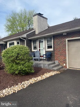 $639,900 | 158 South Shady Retreat Road, Doylestown, PA 18901
