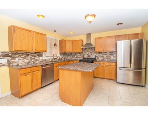 217 Cabinet Street Springfield, MA 01129 - Photo 8 of 21 Gallery Image 8