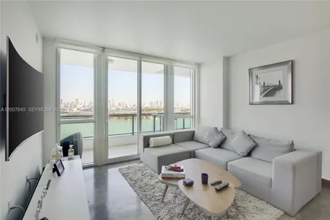 $850,000 | 540 West Avenue, Unit 2112, Miami Beach, FL 33139
