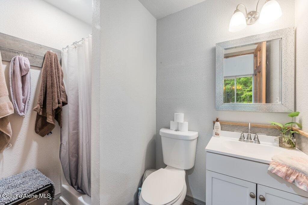 134 Dunn Creek Road Sandpoint, ID 83864 - Photo 6 of 57 --6.jpg-SMALL