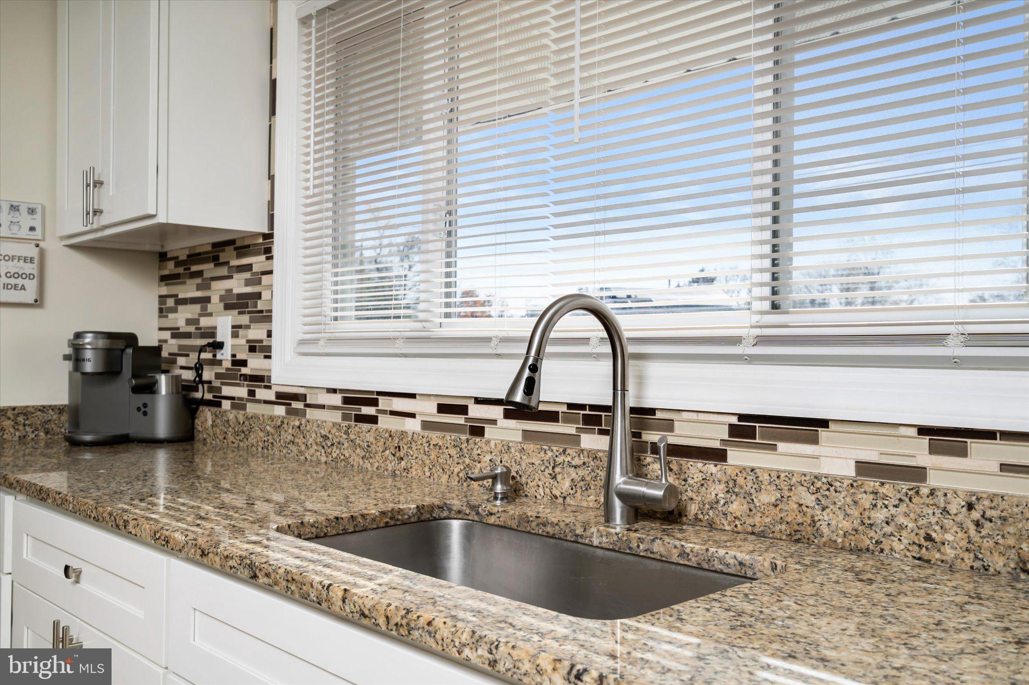 21 Lambeth Road Burlington, NJ 08016 - Photo 12 of 30 Gallery Image 12