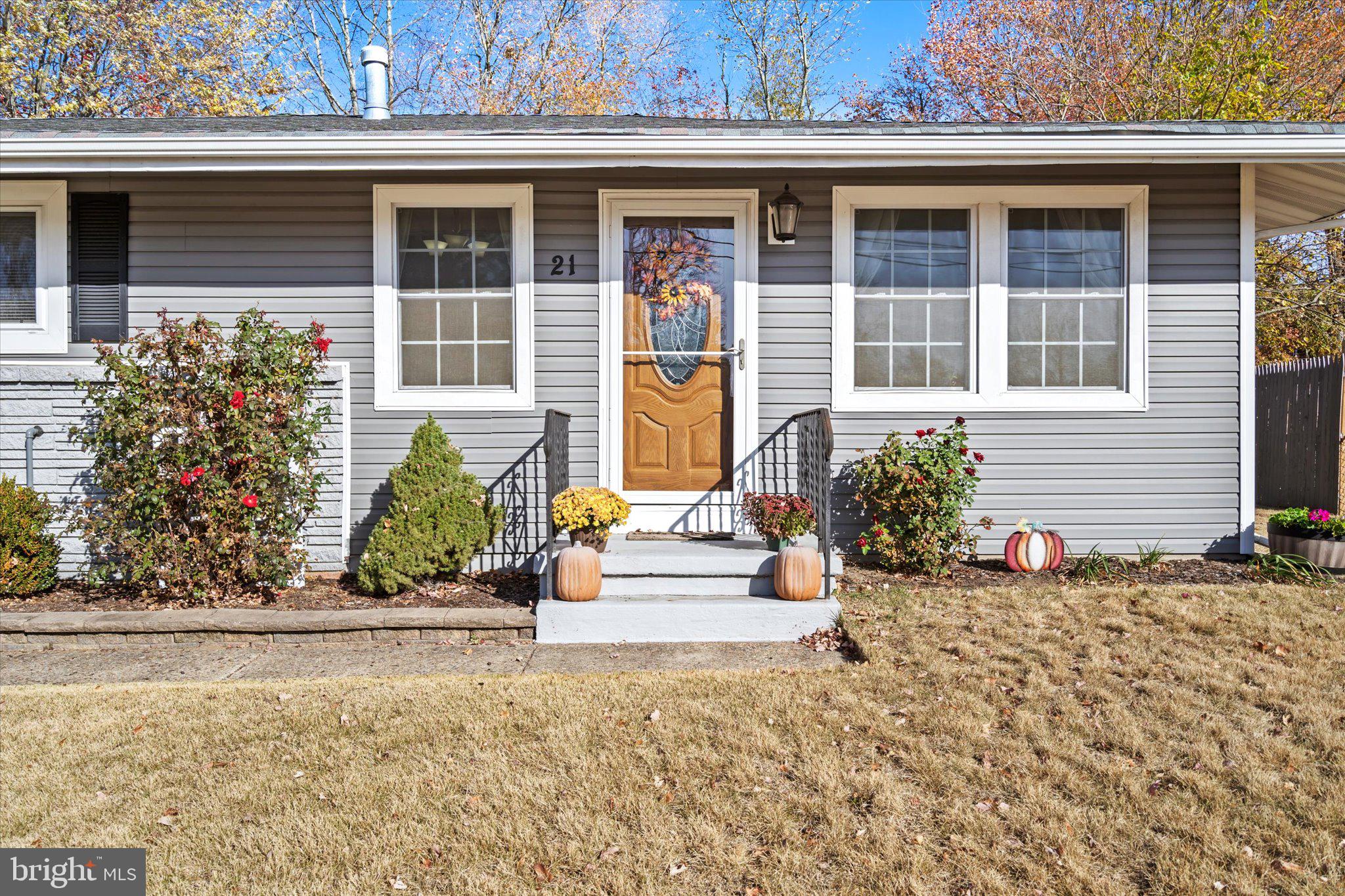 21 Lambeth Road Burlington, NJ 08016 - Photo 4 of 30 Gallery Image 4